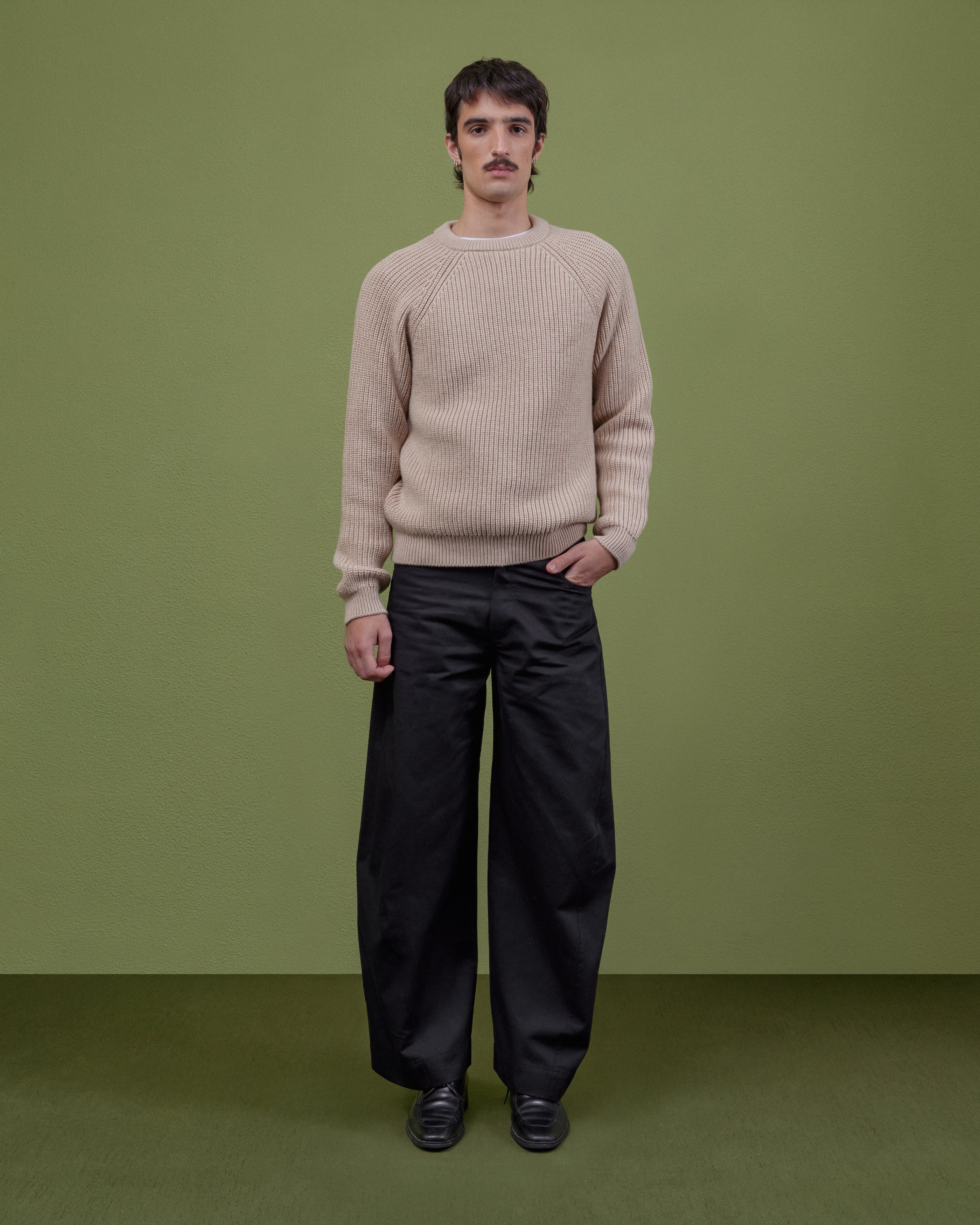 BLACK BARREL TROUSERS - Image 7